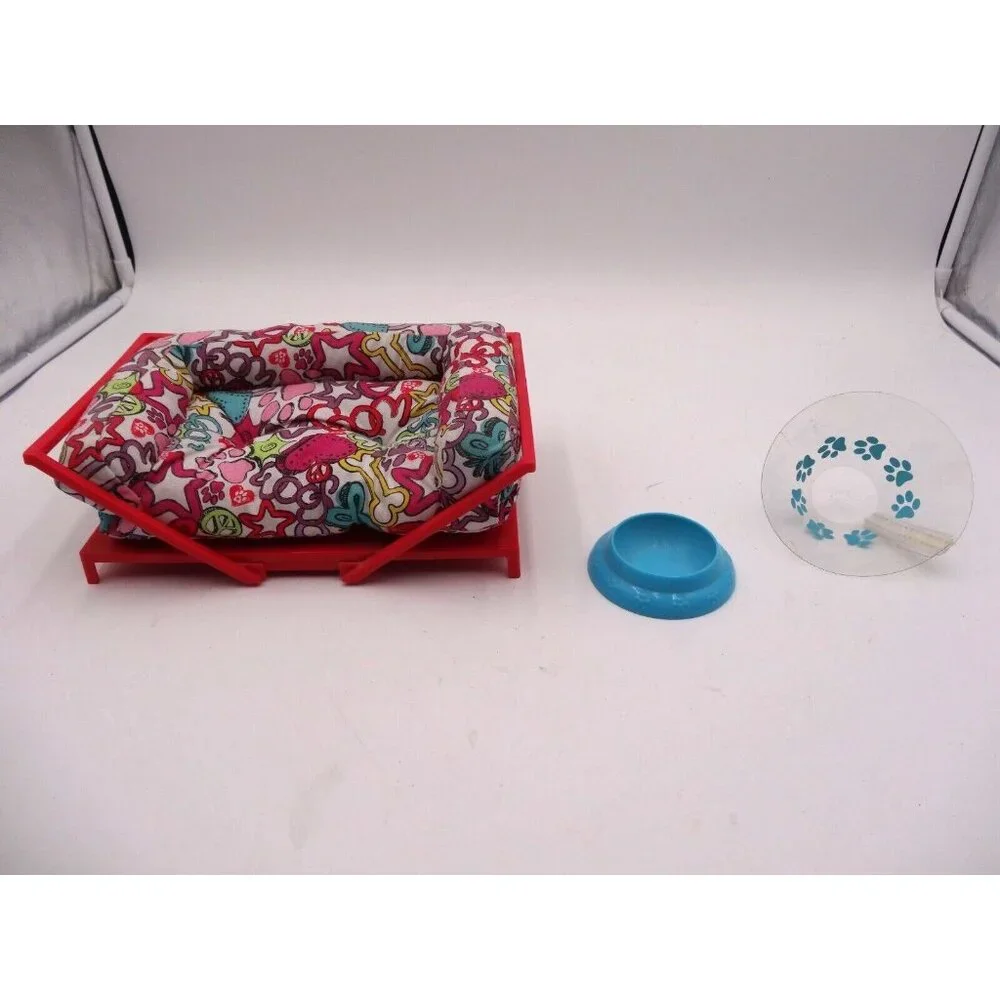 American Girl Doll Funky Pet Bed Truly Me Red Frame multi color‎ bed Cone Dish